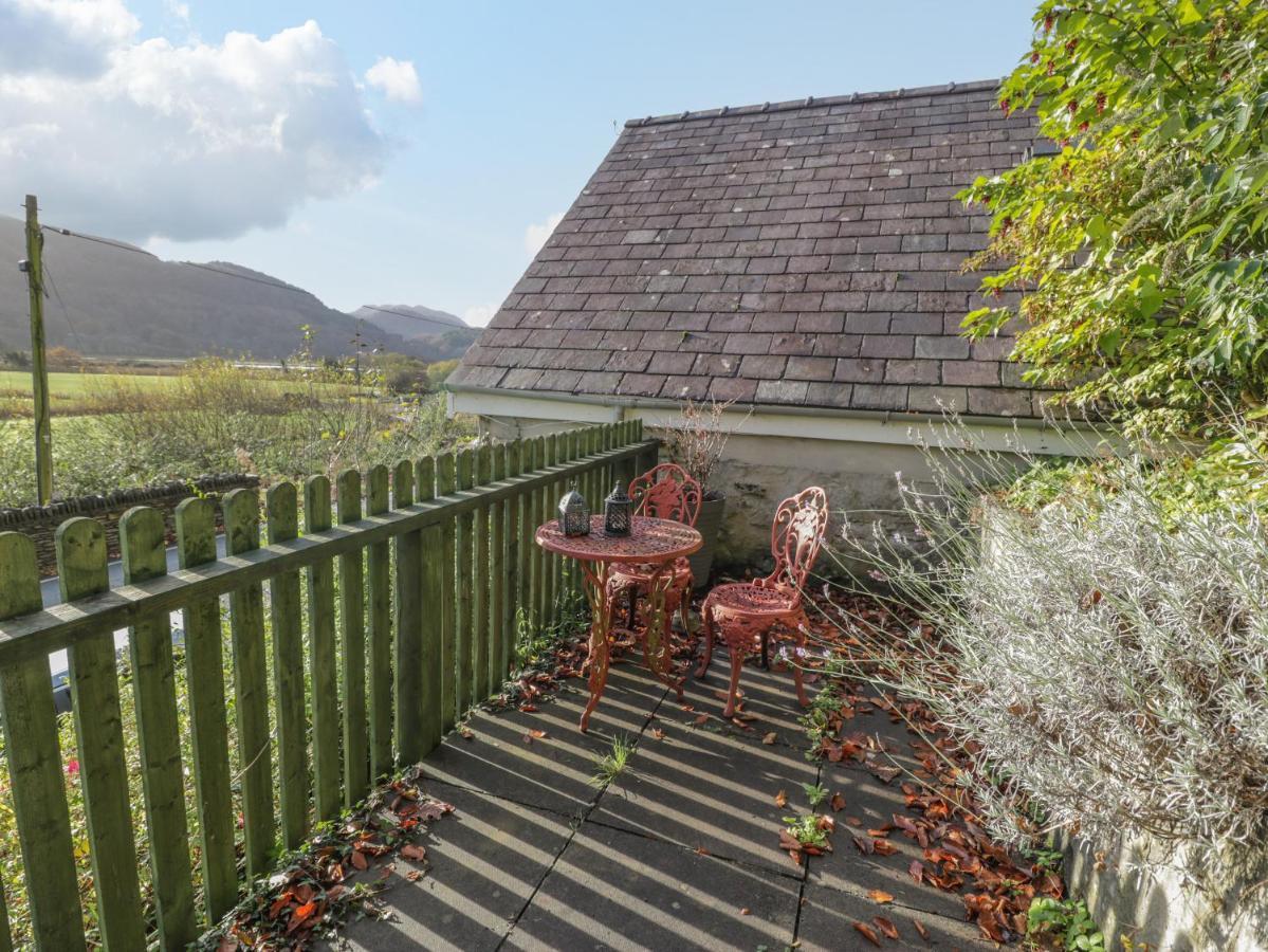 Bryn Melyn Artist'S Cottage Llanelltyd Exterior photo